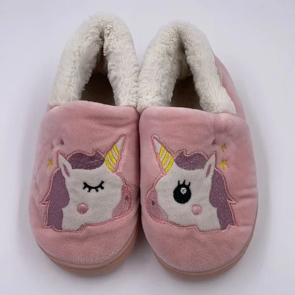 SOLD - Girls pajamas. 11 pieces. Size 6/6X - Picture 8 of 10